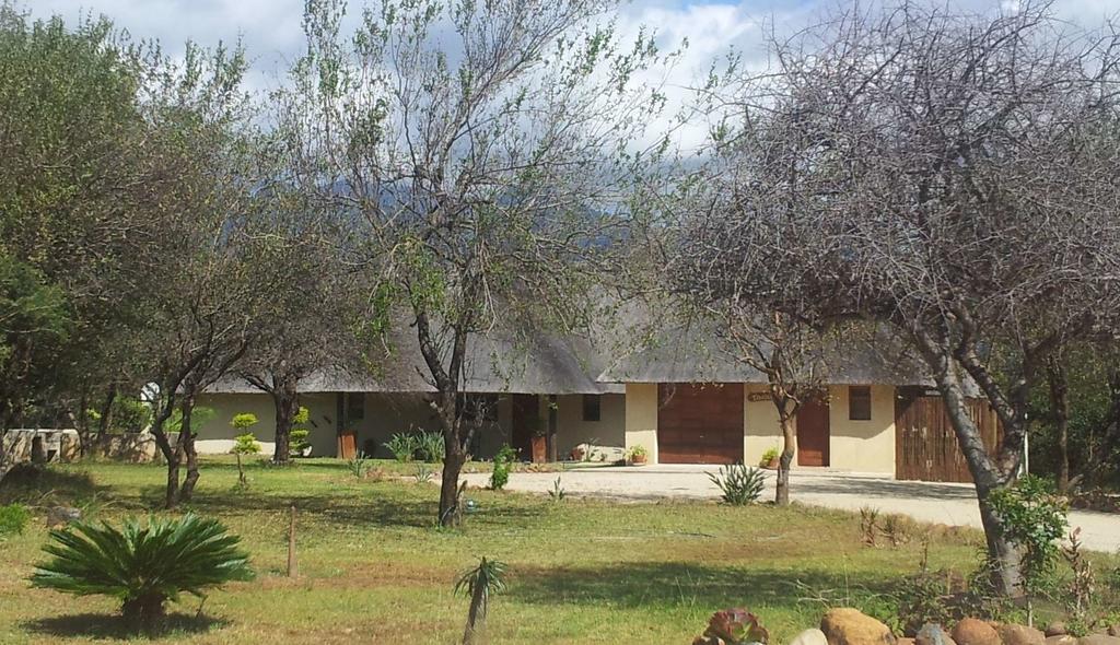 Stunning Mountain Views From A 3-Bedroom Home With Pool Hoedspruit Quarto foto